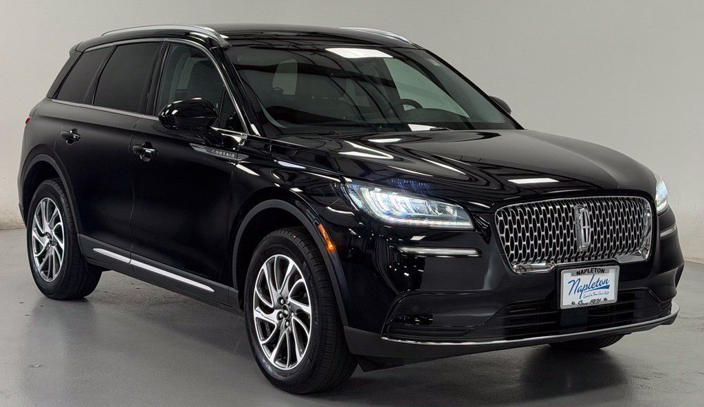 Used 2022 Lincoln Corsair AWD w/ Equipment Group 101A image 6