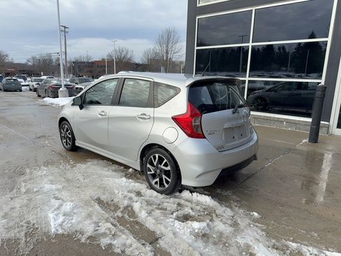 Used 2017 Nissan Versa Note SR image 3