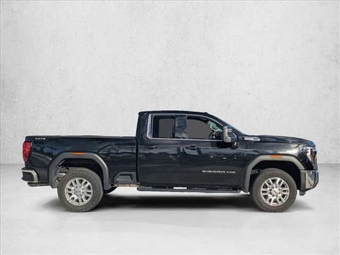 Used 2024 GMC Sierra 2500 SLE w/ SLE Value Package; image 4