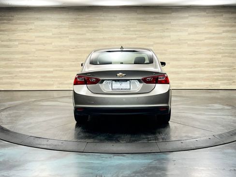 Used 2025 Chevrolet Malibu LT FWD image 17
