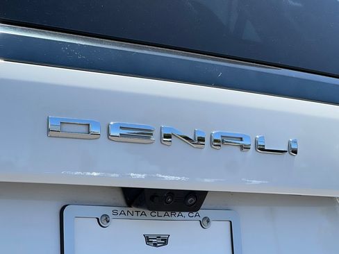 Used 2025 GMC Yukon Denali Ultimate AWD/4WD image 47