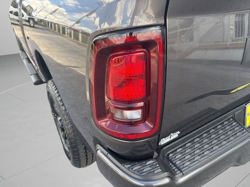 New 2026 RAM 2500 Tradesman AWD/4WD image 32