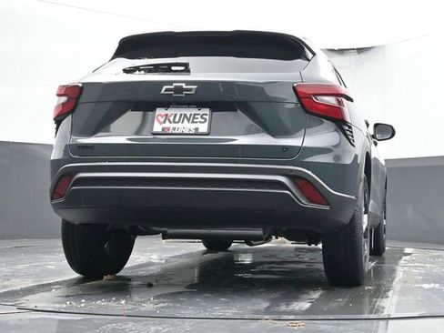 New 2026 Chevrolet Trax LT w/ Driver Confidence Package FWD image 45