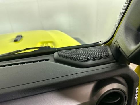 Used 2023 Jeep Wrangler Unlimited w/ Cold Weather Group image 29