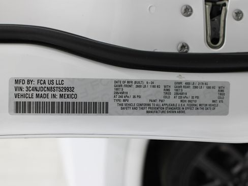 Used 2025 Jeep Compass Limited w/ High Altitude Package image 36