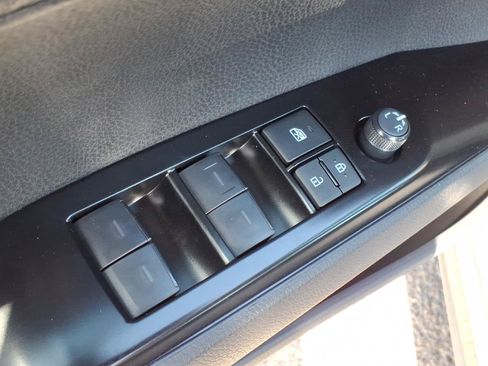 Used 2026 Toyota Camry SE FWD image 12