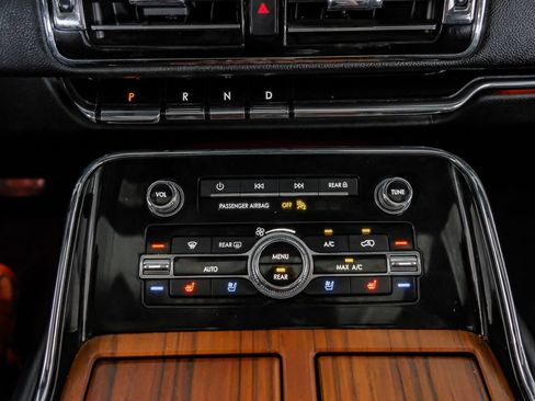 Used 2020 Lincoln Navigator L Reserve RWD image 26