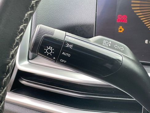 Used 2024 Kia Sorento S image 35