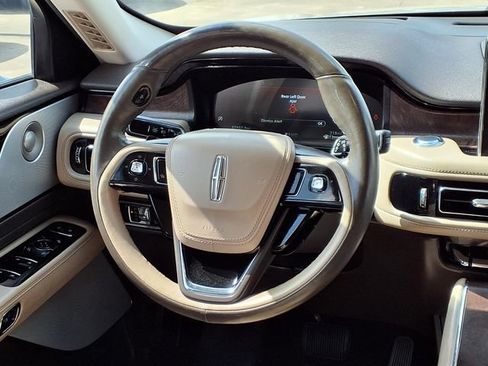 Certified 2023 Lincoln Aviator Reserve w/ Equipment Group 201A RWD image 8