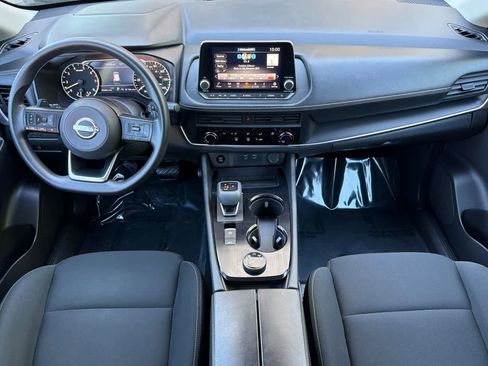 Used 2024 Nissan Rogue S AWD/4WD image 3