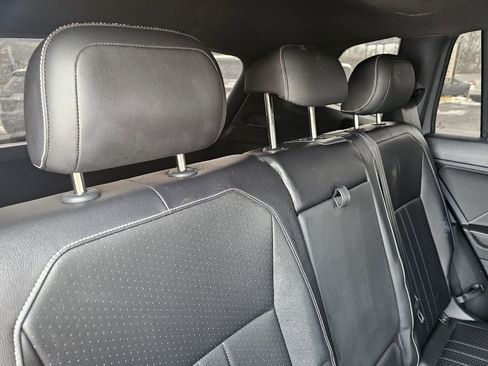 Used 2024 Volkswagen Tiguan SE R-Line image 35