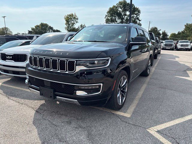 Used 2023 Jeep Wagoneer L Series III w/ Premium Group I AWD/4WD image 2