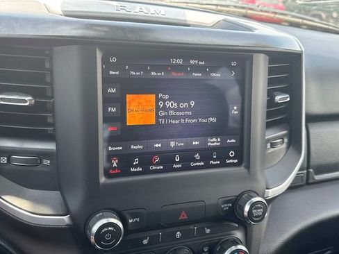 Used 2020 RAM 1500 Big Horn AWD/4WD image 35