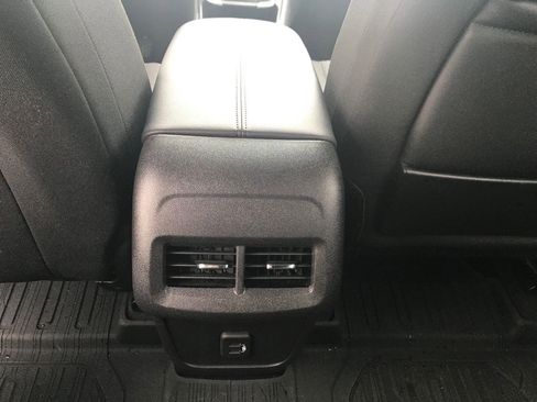 Certified 2024 GMC Terrain SLE w/ Driver Convenience Package AWD/4WD image 77