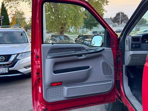 Used 2000 Ford F250 4x4 Regular Cab Super Duty image 15
