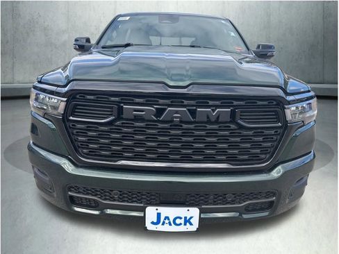 New 2026 RAM 1500 4x4 Crew Cab image 9
