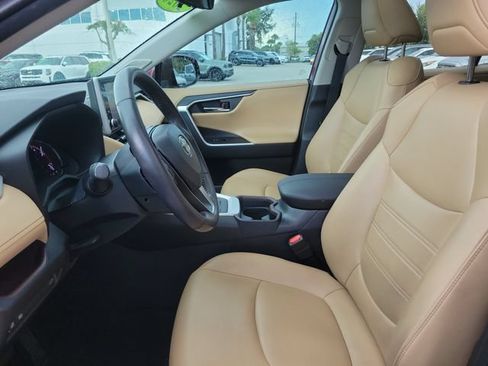 Used 2020 Toyota RAV4 Limited AWD/4WD image 20