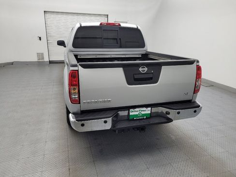 Used 2019 Nissan Frontier SL RWD image 6