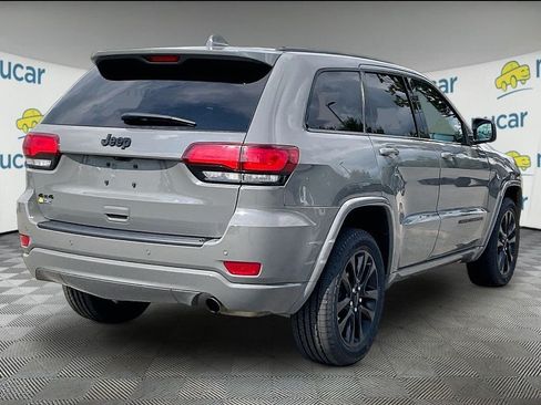 Used 2021 Jeep Grand Cherokee Laredo X AWD/4WD image 6