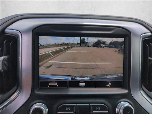 Used 2020 GMC Sierra 1500 SLT RWD image 14