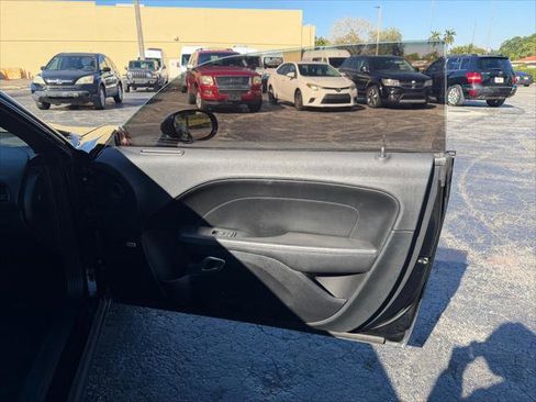 Used 2019 Dodge Challenger R/T w/ Plus Package image 17