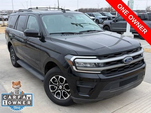 Used 2024 Ford Expedition XLT image 4