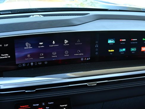 Used 2026 Cadillac Escalade V image 34