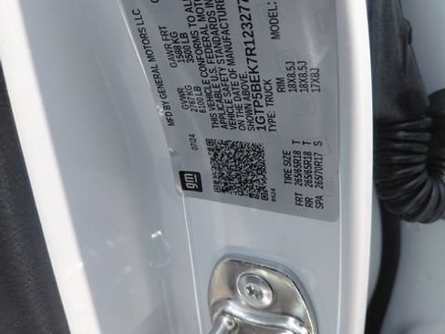Used 2024 GMC Canyon Elevation w/ Convenience Package RWD image 29