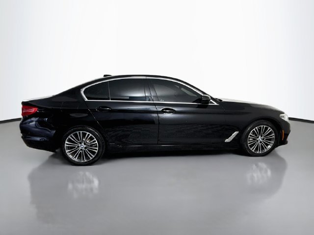 Used 2019 BMW 530i xDrive AWD/4WD image 11