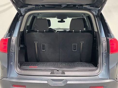 Used 2019 GMC Acadia SLE AWD/4WD image 4