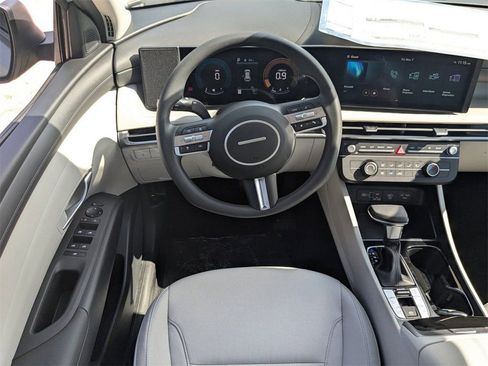 New 2026 Hyundai Tucson SE FWD image 18