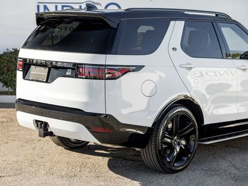 Certified 2025 Land Rover Discovery Dynamic SE AWD/4WD image 7