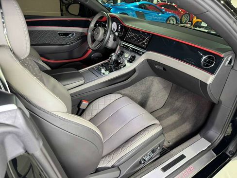 Used 2022 Bentley Continental GT Mulliner image 14