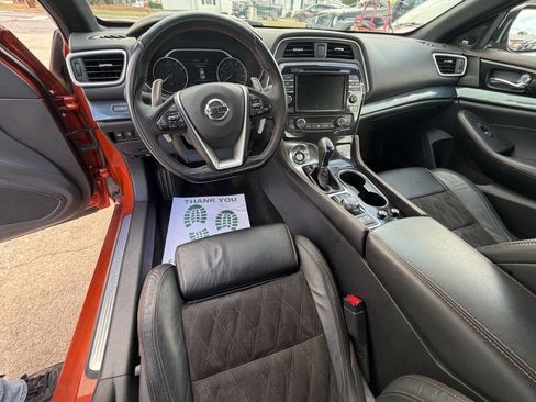 Used 2021 Nissan Maxima SR w/ Sport Mat Group image 11
