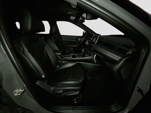 New 2026 Jeep Compass Limited AWD/4WD image 32