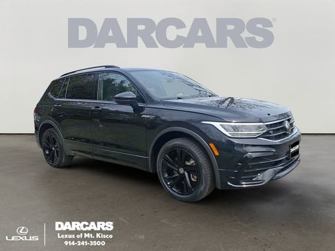 Used 2023 Volkswagen Tiguan SE R-Line AWD/4WD image 1