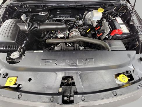 Used 2019 RAM 1500 Laramie w/ Sport Appearance Package image 9