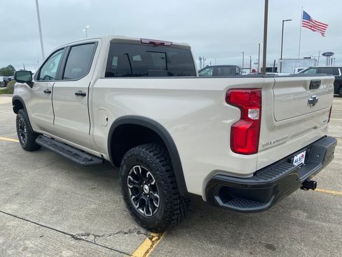 New 2026 Chevrolet Silverado 1500 ZR2 AWD/4WD image 4