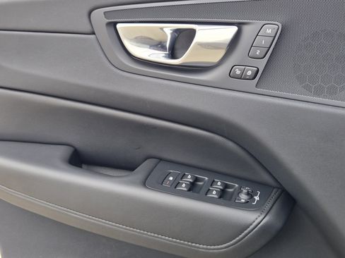 Used 2023 Volvo XC60 B5 Core w/ Climate Package image 33