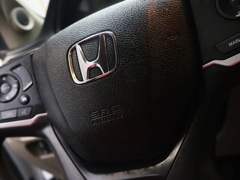 Used 2021 Honda Pilot EX image 22
