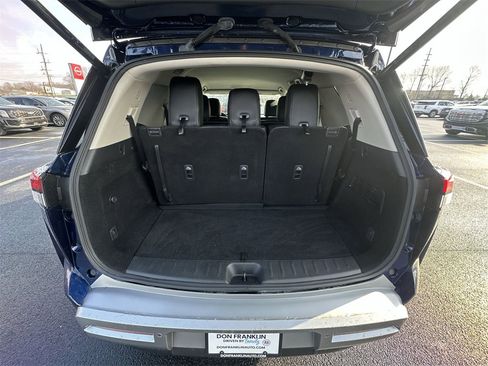 Used 2024 Nissan Pathfinder SL image 24