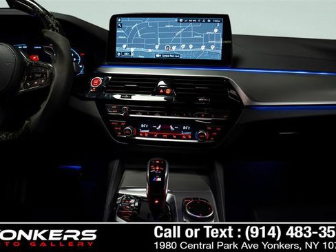Used 2022 BMW M5 image 36