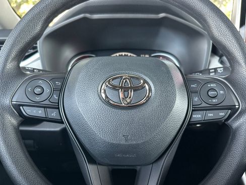 New 2025 Toyota RAV4 XLE image 27