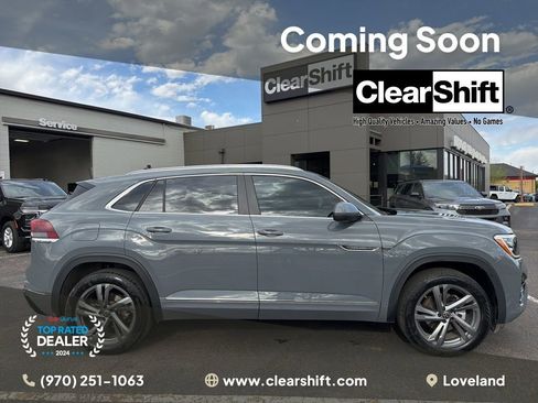 Used 2024 Volkswagen Atlas Cross Sport SEL R-Line image 1