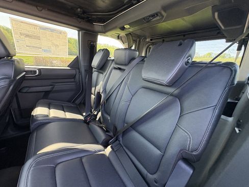 New 2026 Ford Bronco Badlands AWD/4WD image 19
