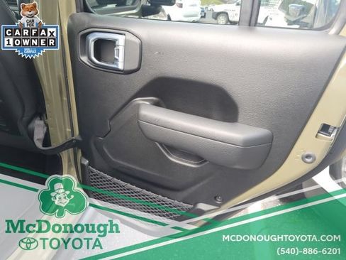 Used 2026 Jeep Gladiator Mojave AWD/4WD image 41