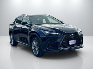 Used 2023 Lexus NX 350h AWD w/ Vision Package video 3