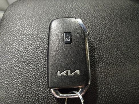 Used 2024 Kia Forte GT-Line image 32