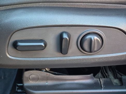Used 2021 Buick Encore GX Essence AWD/4WD image 16