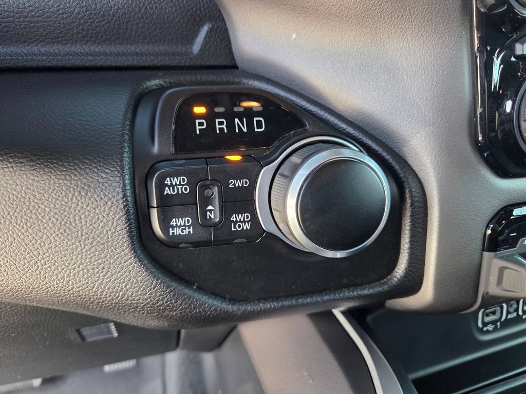Used 2022 RAM 1500 Big Horn AWD/4WD image 30